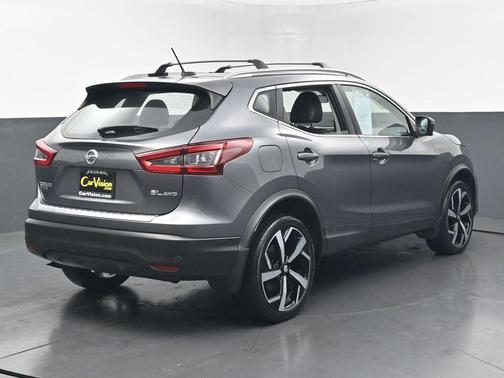 Gun Metallic 2020 Nissan Rogue Sport SL