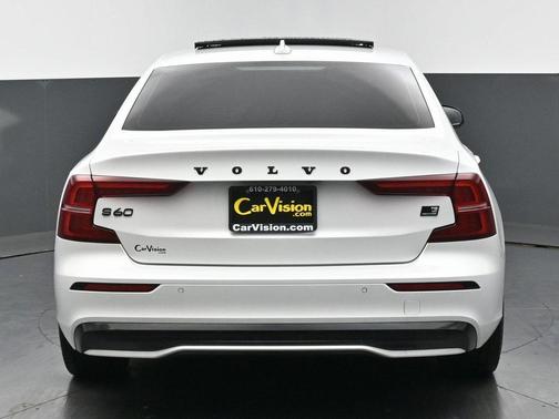 2023 Volvo S60 Recharge Plug-In Hybrid T8 Ultimate Black Edition