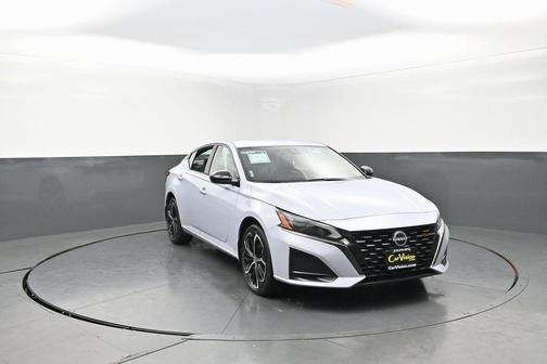 2023 Nissan Altima SR Intelligent AWD