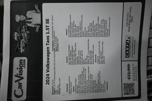 2024 Volkswagen Taos 1.5T SE