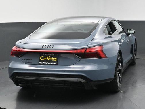 2023 Audi e-tron GT Premium Plus quattro