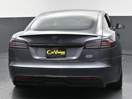 2022 Tesla Model S Plaid