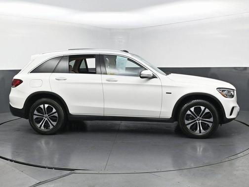 White 2020 Mercedes-Benz GLC 350e 4MATIC