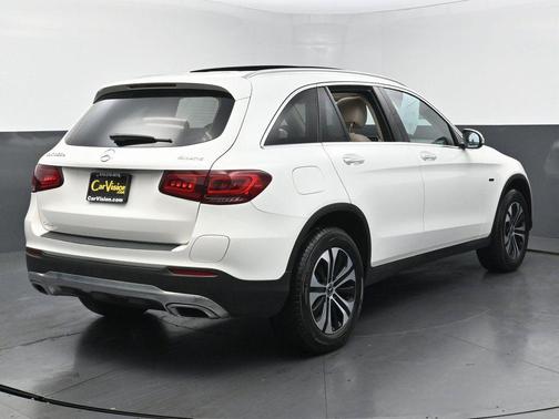 White 2020 Mercedes-Benz GLC 350e 4MATIC