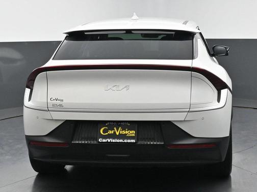 2024 Kia EV6 Light