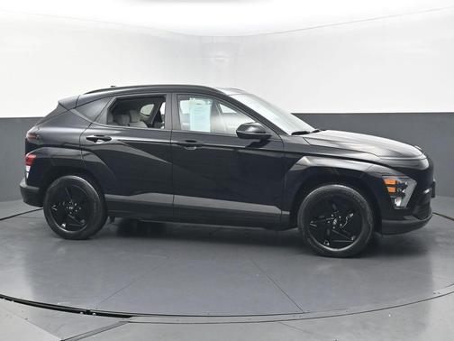 Abyss Black Pearl 2024 Hyundai KONA EV SEL
