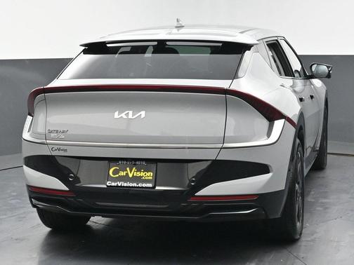 2025 Kia EV6 Wind