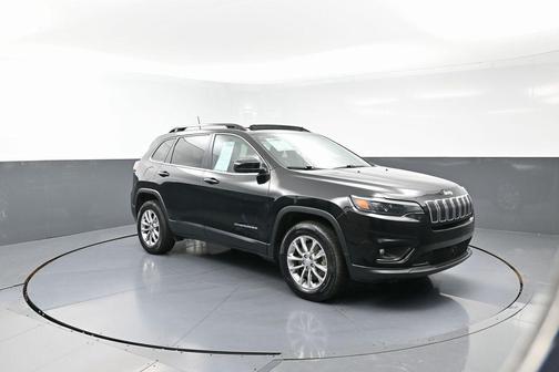 2022 Jeep Cherokee Latitude Lux