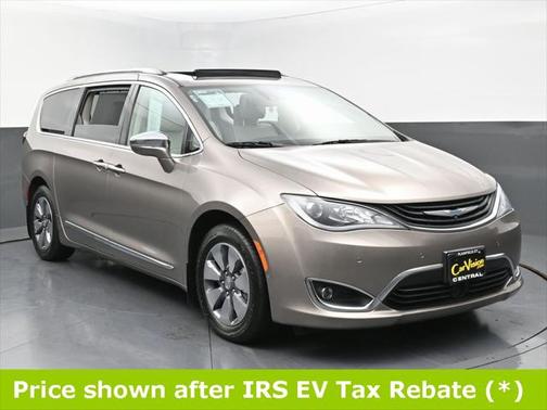 2018 Chrysler Pacifica Hybrid Limited