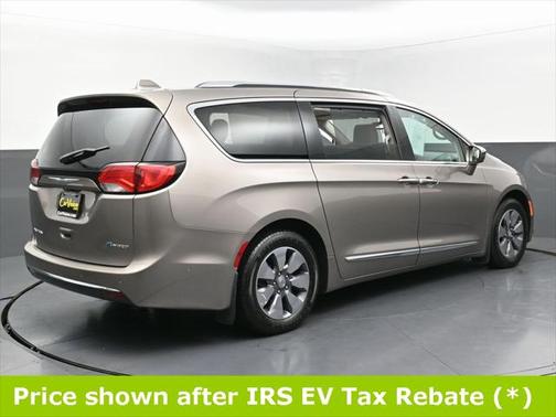 2018 Chrysler Pacifica Hybrid Limited