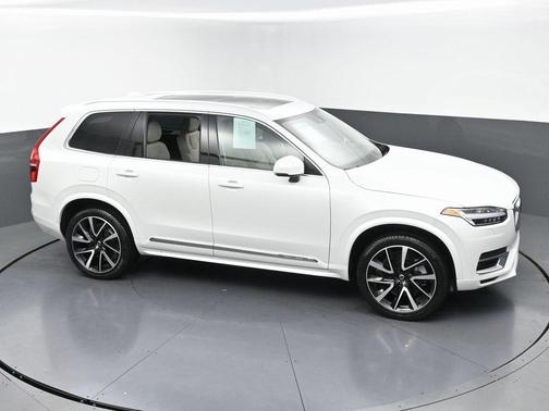 2022 Volvo XC90 Recharge Plug-In Hybrid T8 Inscription Expression 6 Passenger