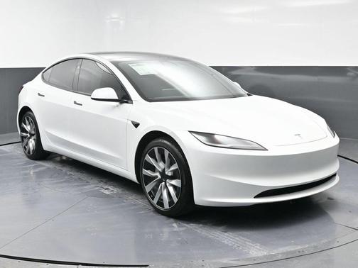 2025 Tesla Model 3 Long Range