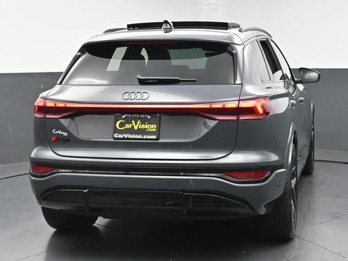 2025 Audi SQ6 e-tron Premium Plus quattro