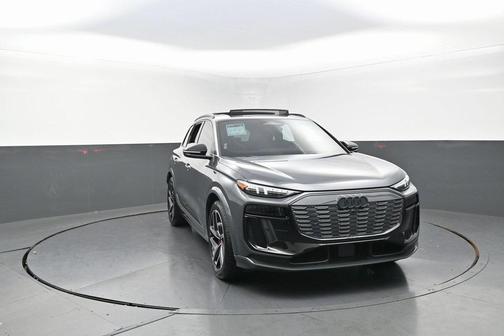 2025 Audi SQ6 e-tron Premium Plus quattro