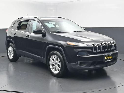 Diamond Black 2018 Jeep Cherokee Latitude