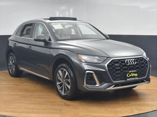 2022 Audi Q5 45 S line Premium