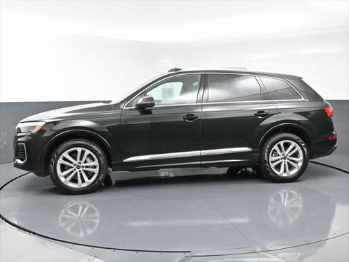 2025 Audi Q7 45 Premium