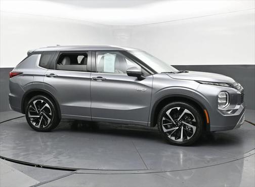 2023 Mitsubishi Outlander PHEV SEL