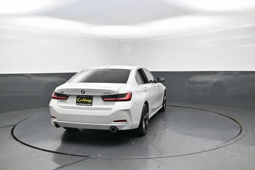 2024 BMW 330 i xDrive