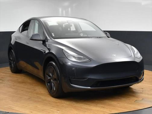 2025 Tesla Model Y Long Range Dual Motor All-Wheel Drive