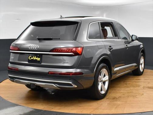 2023 Audi Q7 45 Premium