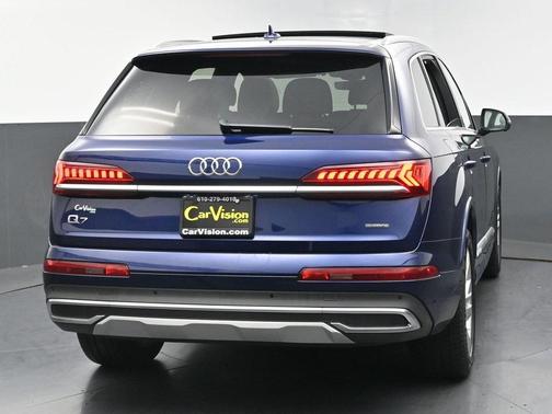 2022 Audi Q7 45 Premium Plus