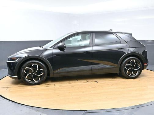 Phantom Black 2022 Hyundai IONIQ 5 SEL