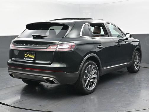 2021 Lincoln Nautilus Reserve