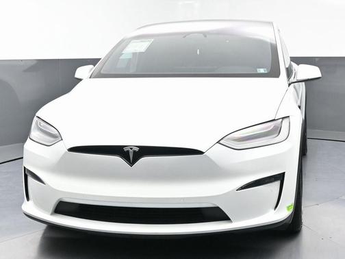 2023 Tesla Model X Base