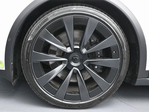 2023 Tesla Model X Base