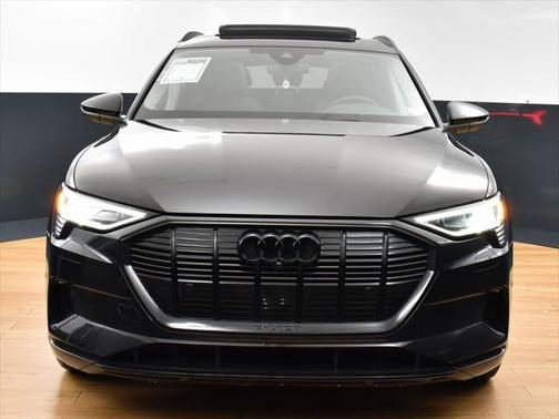 2023 Audi e-tron Premium quattro