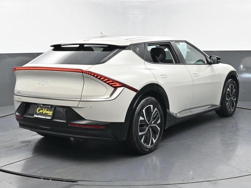 2022 Kia EV6 Wind