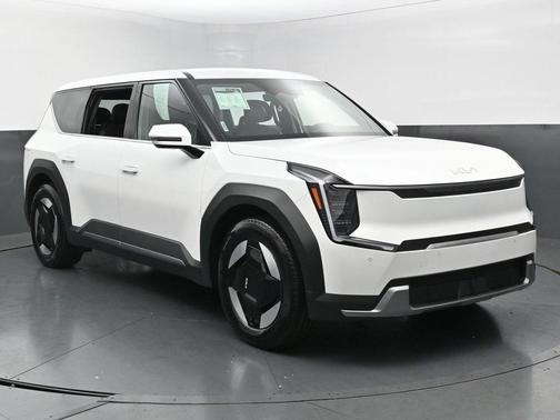 2024 Kia EV9 Light Short Range