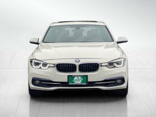 Alpine White 2018 BMW 330 xDrive