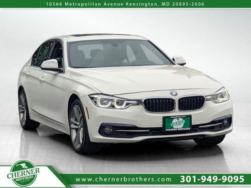 Alpine White 2018 BMW 330 xDrive