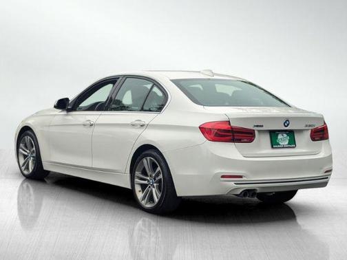 Alpine White 2018 BMW 330 xDrive