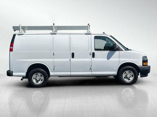 2021 Chevrolet Express 2500 RWD 2500 Regular Wheelbase WT