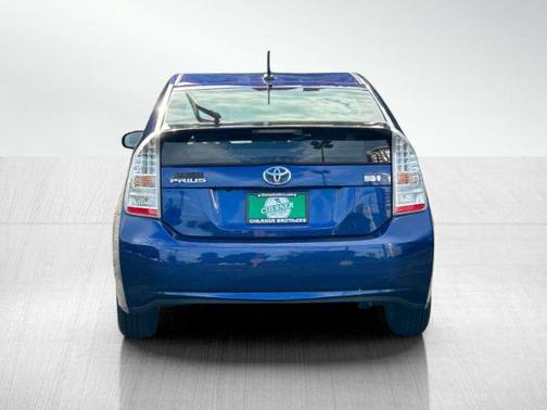 Blue Ribbon Metallic 2010 Toyota Prius III