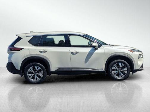Pearl White Tricoat 2021 Nissan Rogue SV