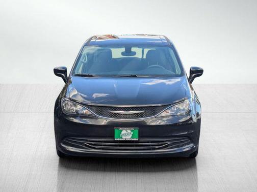 2017 Chrysler Pacifica LX