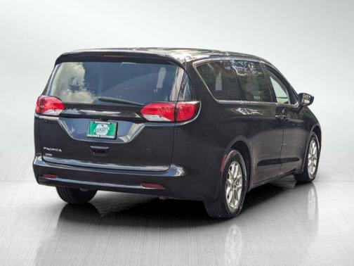 2017 Chrysler Pacifica LX