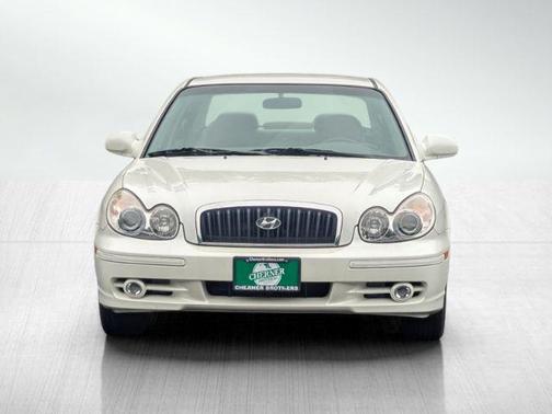 Golden Beige 2005 Hyundai SONATA GL