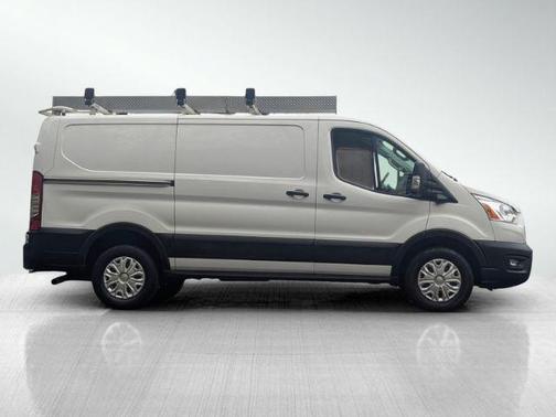 2022 Ford Transit-250 Base
