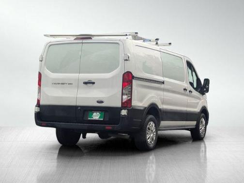 2022 Ford Transit-250 Base