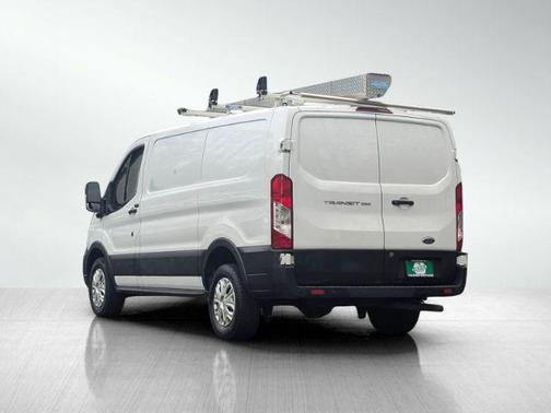 2022 Ford Transit-250 Base