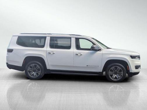 2023 Jeep Wagoneer L Series II 4x4