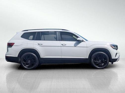 2023 Volkswagen Atlas 3.6L SE w/Technology