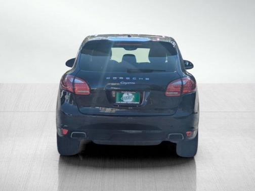 2014 Porsche Cayenne Platinum Edition