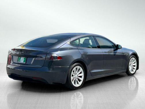 2016 Tesla Model S 90D