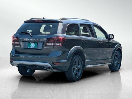 Granite Pearlcoat 2020 Dodge Journey Crossroad